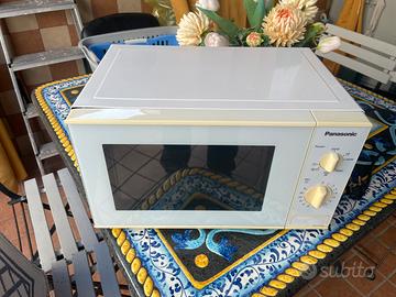 Forno microonde Panasonic nnk101wn
