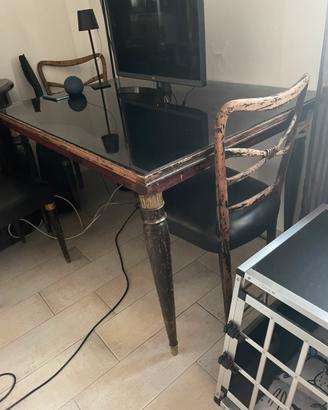 Tavolo con 4 sedie da restaurare