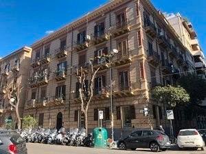 Bivani in centro politeama