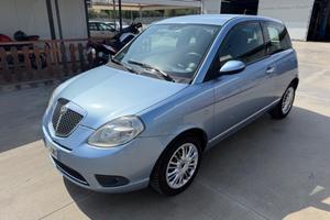 Lancia Ypsilon 1.3 MJT 90 CV Platino