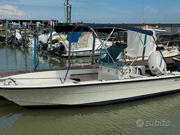 BARCA OPEN 22" tipo Boston Whaler