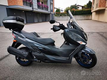 Suzuki Burgman 400 ABS traction control come nuovo