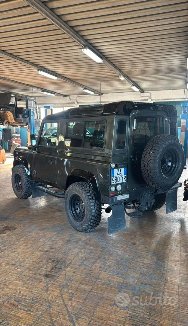 Land Rover Defender 90 2007 photo 2