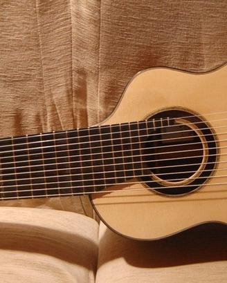 chitarra contralto 11 corde di liuteria