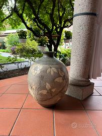 Vaso grande decorato in terracotta