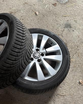 4 Cerchi da 17 golf 6 completi di gomme 225 45 17
