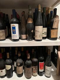 Lotto di bottiglie di vino antiche