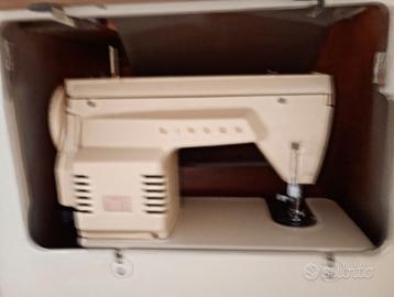 Macchina da cucire Singer 367 con mobile