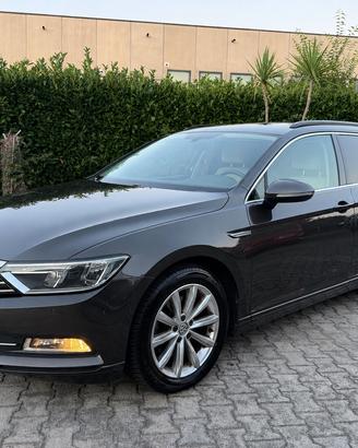 Volkswagen Passat 1.6 TDI DSG PERFETTA