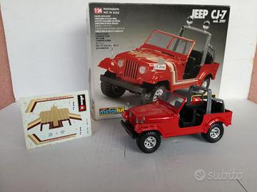 MODELLO AUTO JEEP CJ - 7 KIT DI MONTAGGIO BURAGO