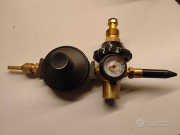 Erogatore per bombole elio