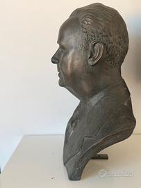 Busto firmato da Vicente Beltrán Grimal