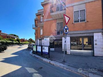 NEGOZIO A SAN SEVERO