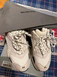 Balenciaga triple s