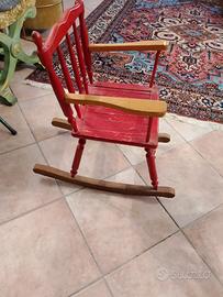 sedia a dondolo di legno x bambini 