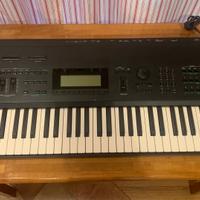 Yamaha SY77 tastiera workstation