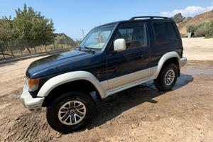mitsubishi pajero