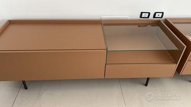 mobile console con vetrine