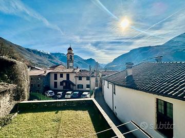 Bilocale panoramico nel cuore di Primaluna