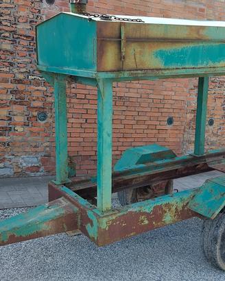 Carrello per motopompa