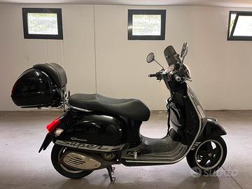 Vespa gts 250
