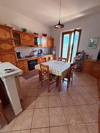 Ampia metratura con vista mare a Potenza Picena