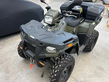 Quad 4wd polaris 570