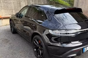 PORSCHE MACAN GTS