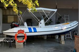 Gommone in vetro resina