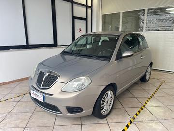 Lancia Ypsilon 1.2 Argento