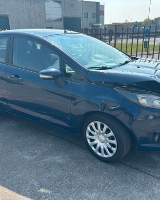 Ford fiesta 1.4 gpl 2014