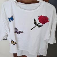  t-shirt bianca dal taglio oversize