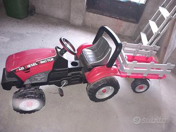 trattore a pedali per bambini