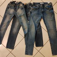 Pantaloni jeans vari