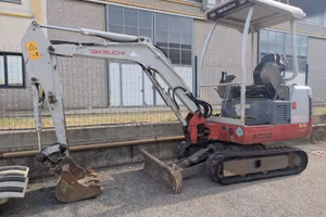 Miniescavatore Takeuchi TB016, carro variabile