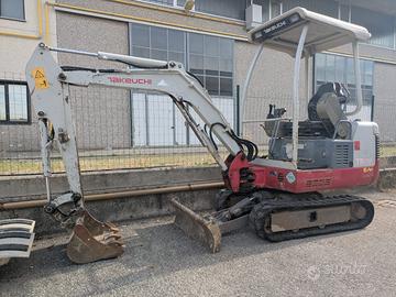 Miniescavatore Takeuchi TB016, carro variabile