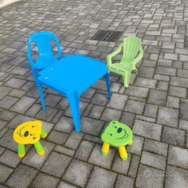 tavolino sedie e sgabelli bambini