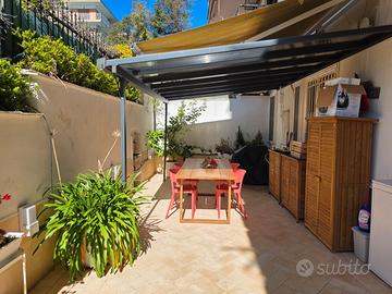 Via petrarca: 60 con terrazzo