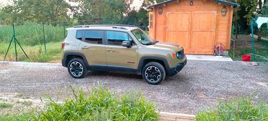 JEEP RENEGADE TRAILHAWK 2000cc 170 cavalli