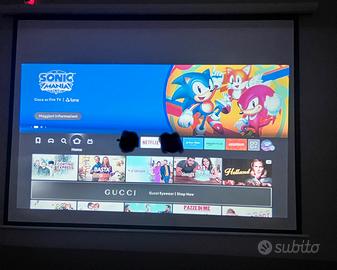 VIDEOPROIETTORE + TELO MOTORIZZATO
