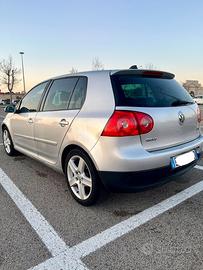 VW Golf 5 Sportline 2.0 cc 140 cv