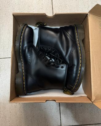 Dr martens stivali