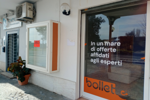 Locale commerciale su strada principale