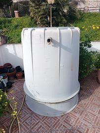 riserva idrica con coperchio 