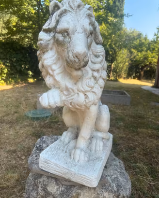 Statua leone