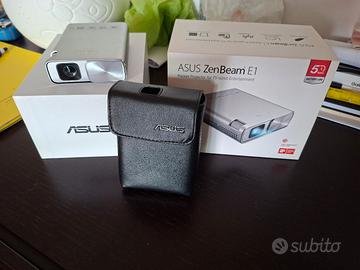 Proiettore tascabile ASUS ZenBeam E1 con custodia