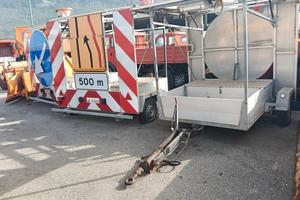 Rimorchi Sogel per segnaletica stradale