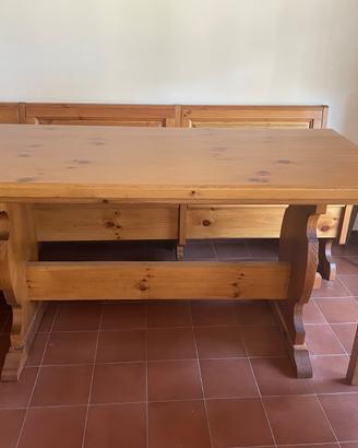 Tavolo legno massello con sedie