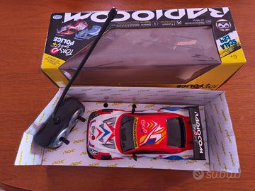 Macchinina multicolor telecomandata