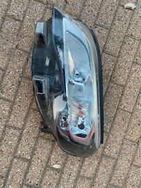 Faro anteriore sinistro Peugeot Traveller
